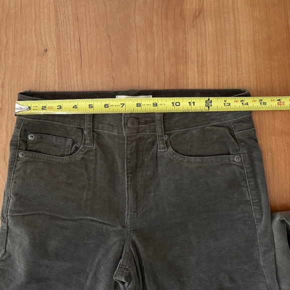 Gap True Skinny Corduroy Pants in Olive Green (Size 28 Tall) - Picture 6 of 8